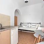 Ornos Apartments Ορνός