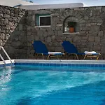 Ornos Apartments * 오르노스