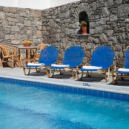 Ornos Apartments *