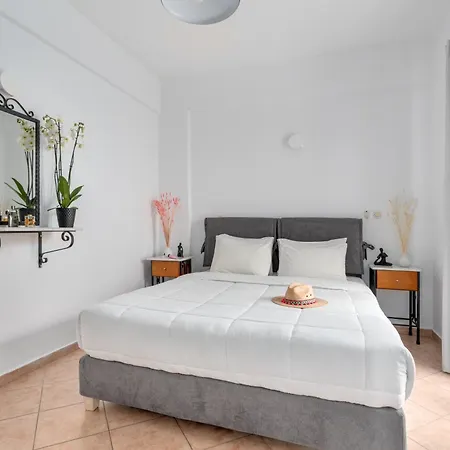 Апартаменты Ornos Apartments *