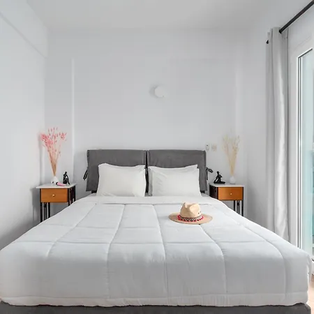 Апартаменты Ornos Apartments